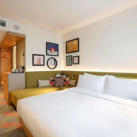 Hotel Hampton By Hilton Krakow Airport 3*