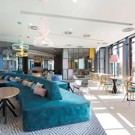 Hampton By Hilton Krakow Airport Hotel 3*