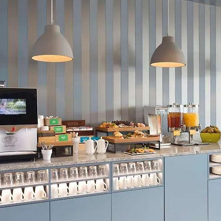 Hotel Hampton By Hilton Krakow Airport 3*